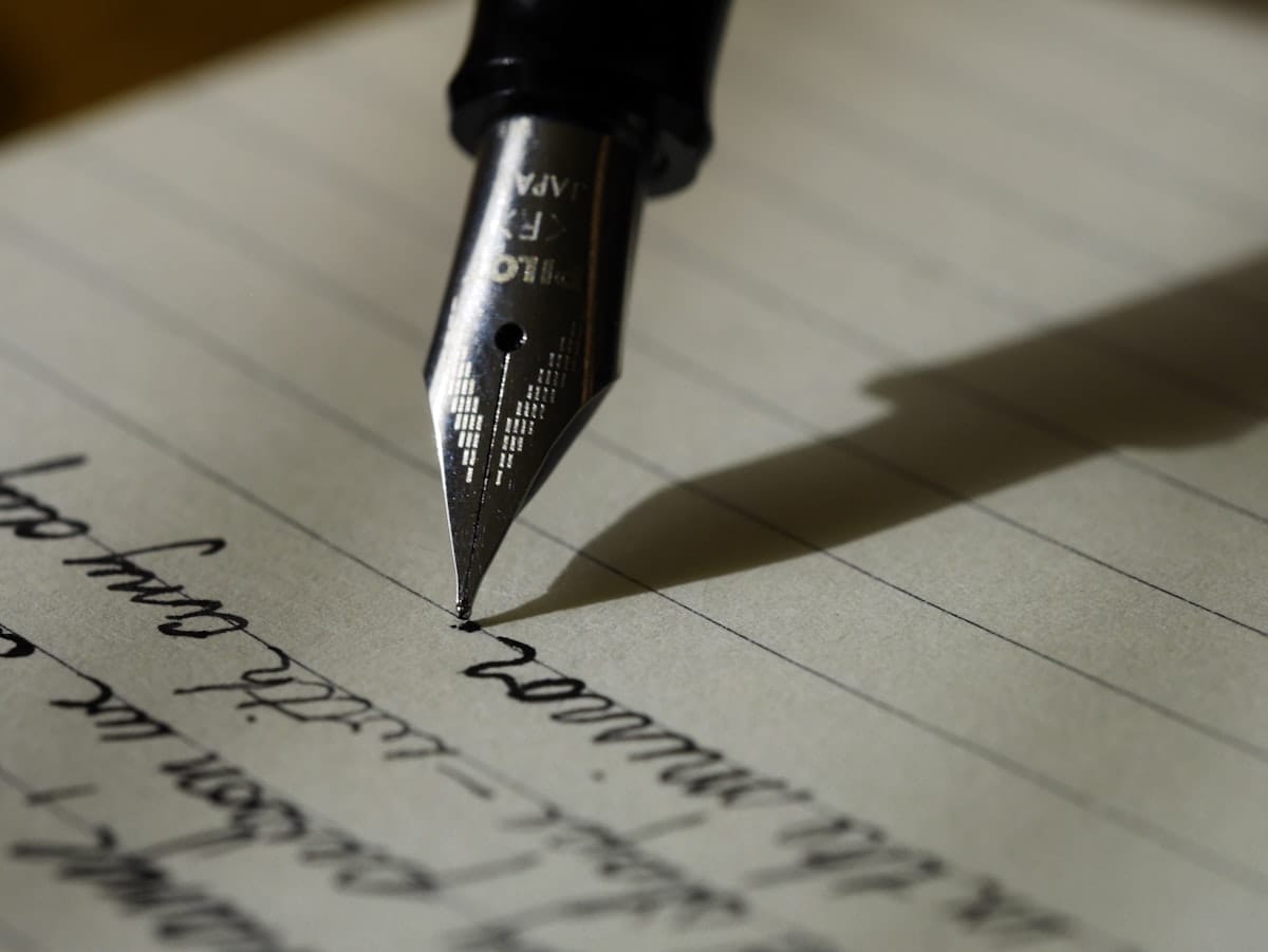 Read more about the article How to Write SEO-Optimized Blog Posts Faster with Free AI Tools