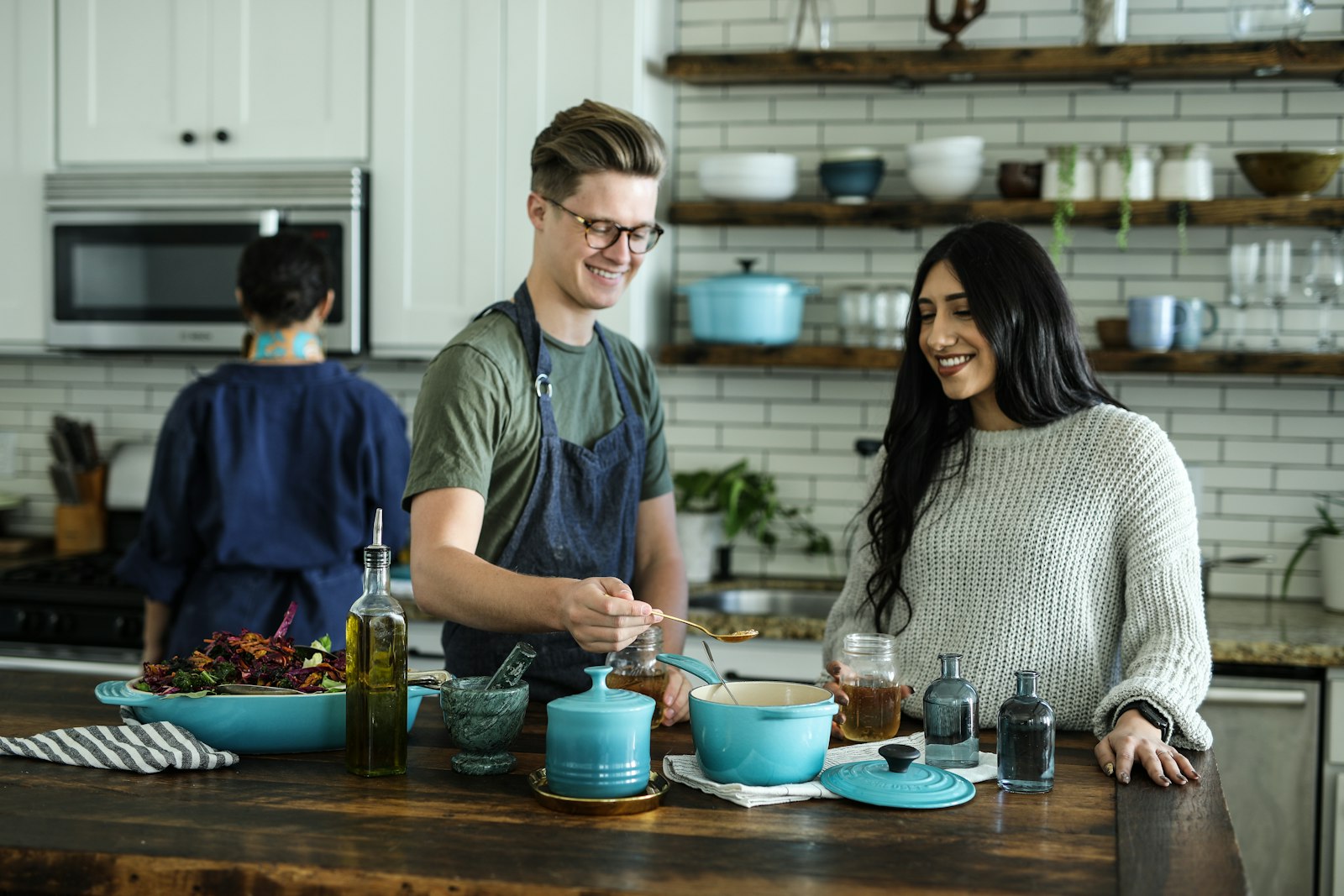 Read more about the article How to Save Time Cooking with AI in 2026: 7 Smart Tools for Every Kitchen